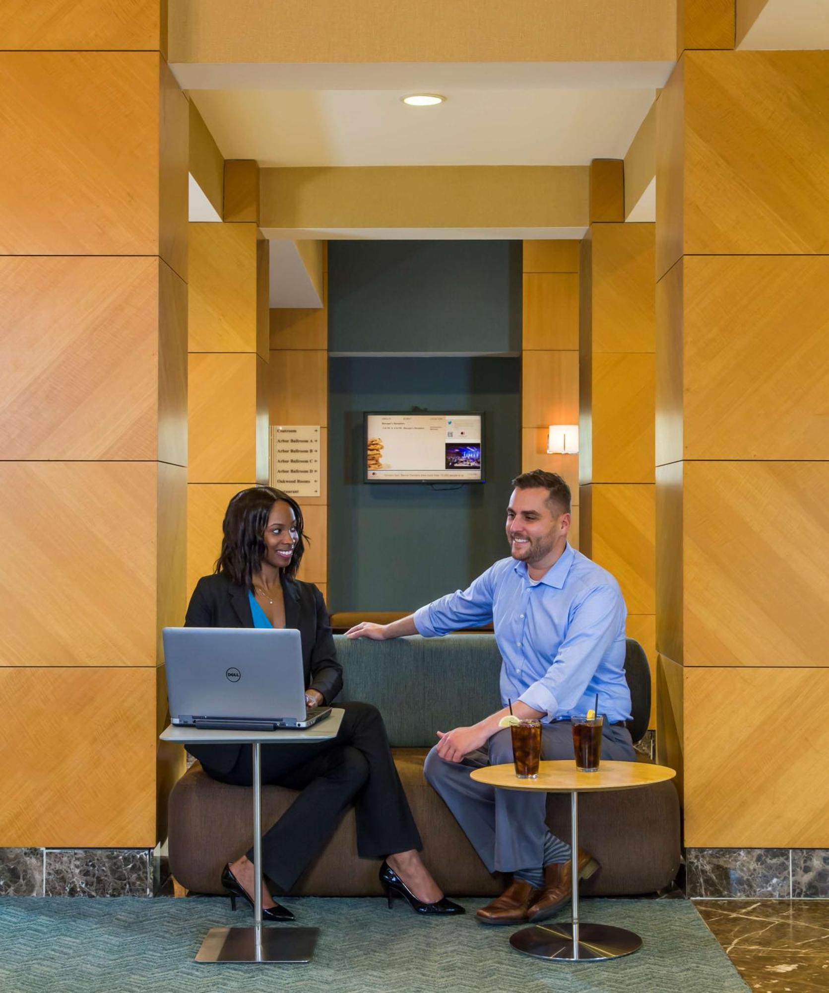 Отель Doubletree By Hilton Chicago - Арлингтон-Хайтс Экстерьер фото